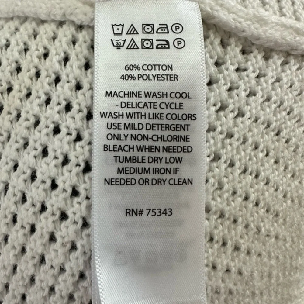Max Studio white crewneck